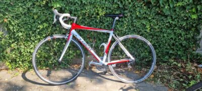 Sjælden Trek Model 1.7 med carbon forgaffel. Str. 54.